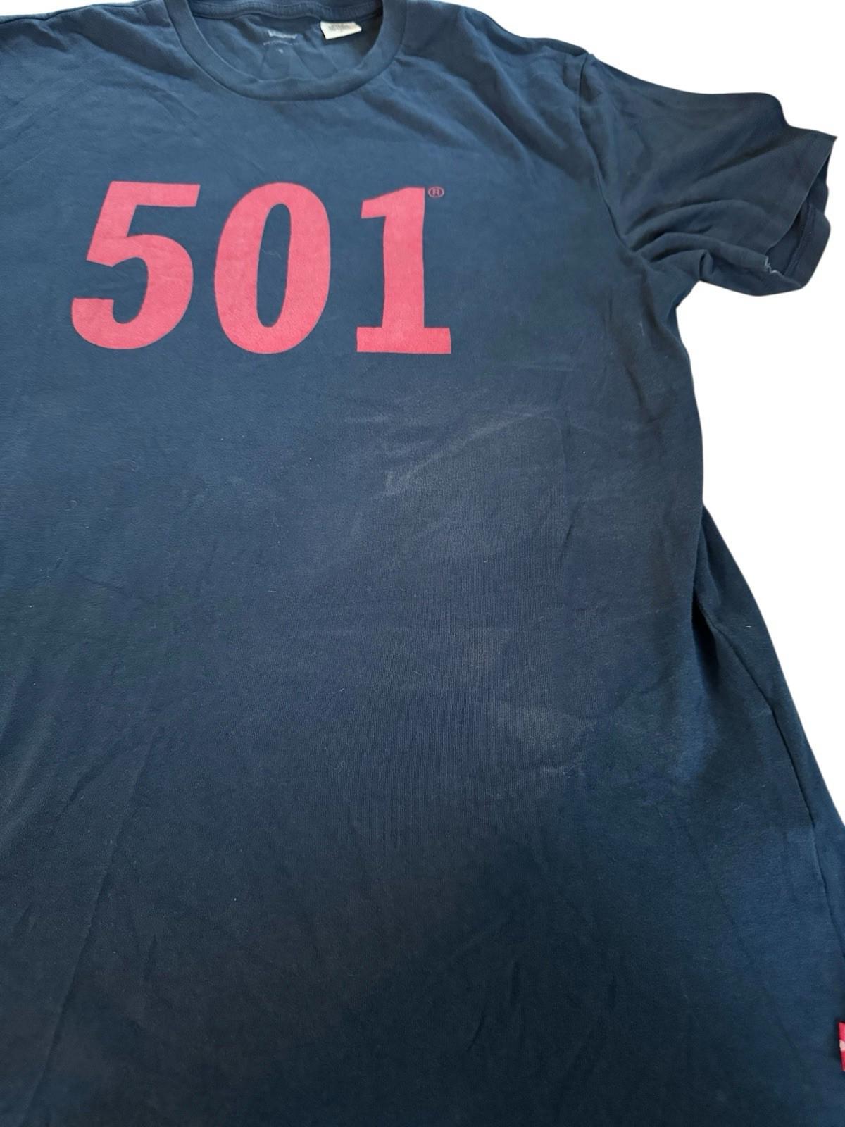 LEVIS 501 T-Shirt Blue With Red Letters Size Medium LEVIS Graphic Shirt
