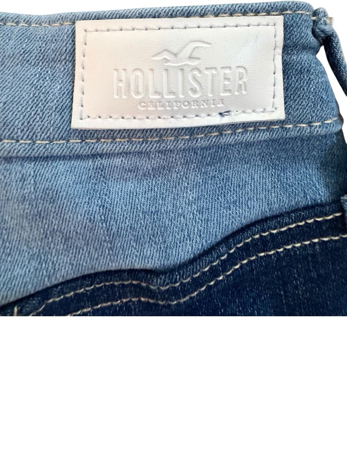 Hollister Two Tone Blue Bell Bottom Curvy High Rise Vintage Flair Leg Jeans 28