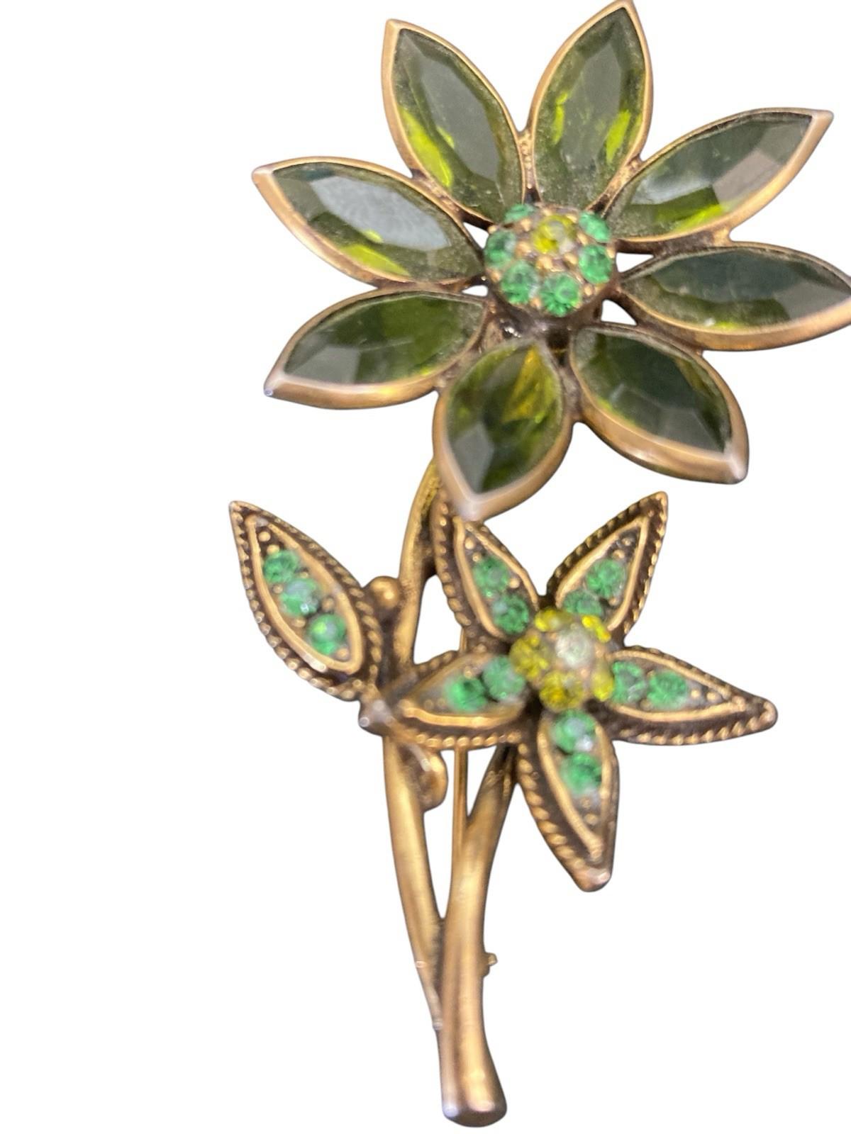 Hollycraft Green Glass Sunflower Daisy Floral Flower Pin Brooch