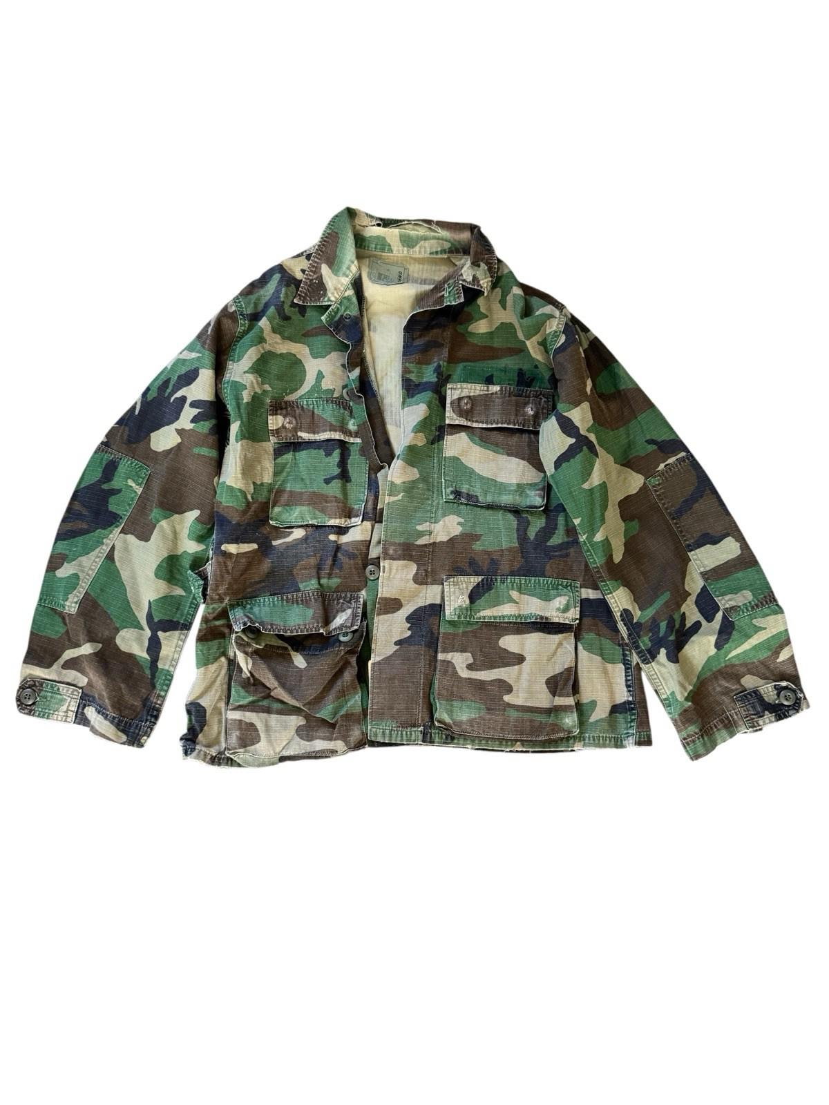 Vintage 1992-dated US Army Jungle Camouflage Fatigue Jacket Medium Named