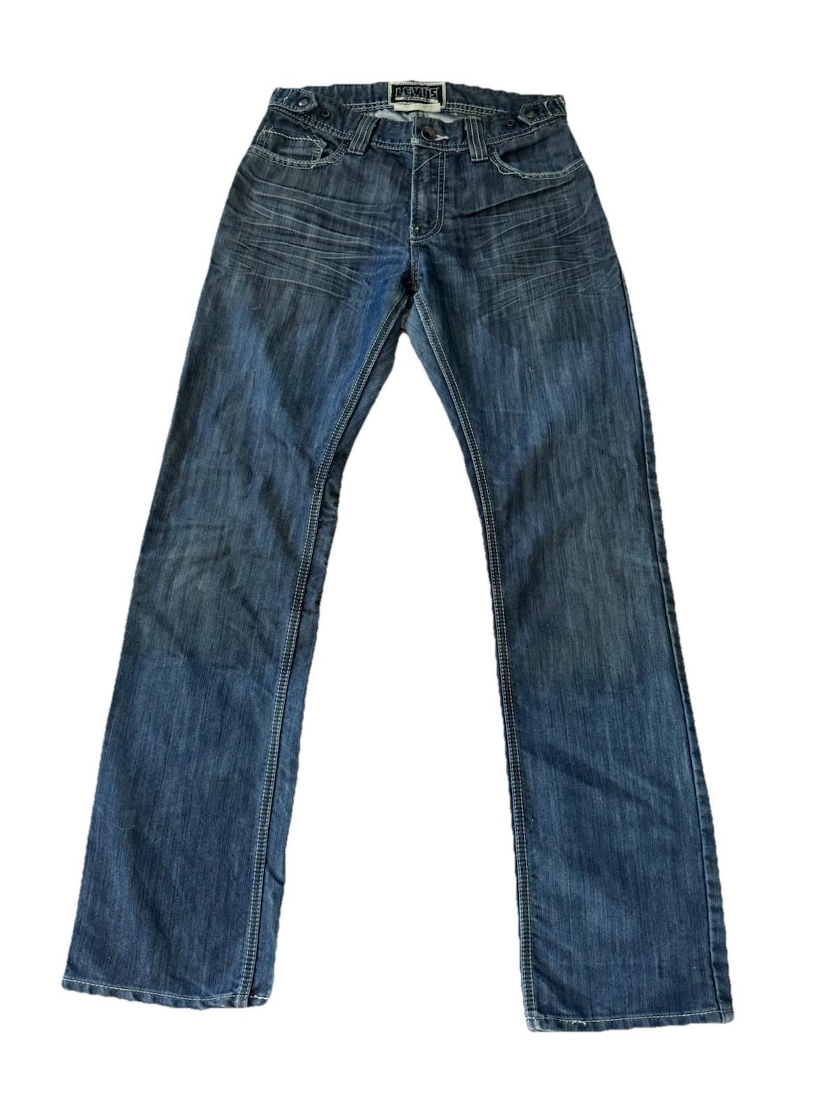Levis 514 Slim Straight 29/32 Jeans Zippered Pockets Purple Stitching