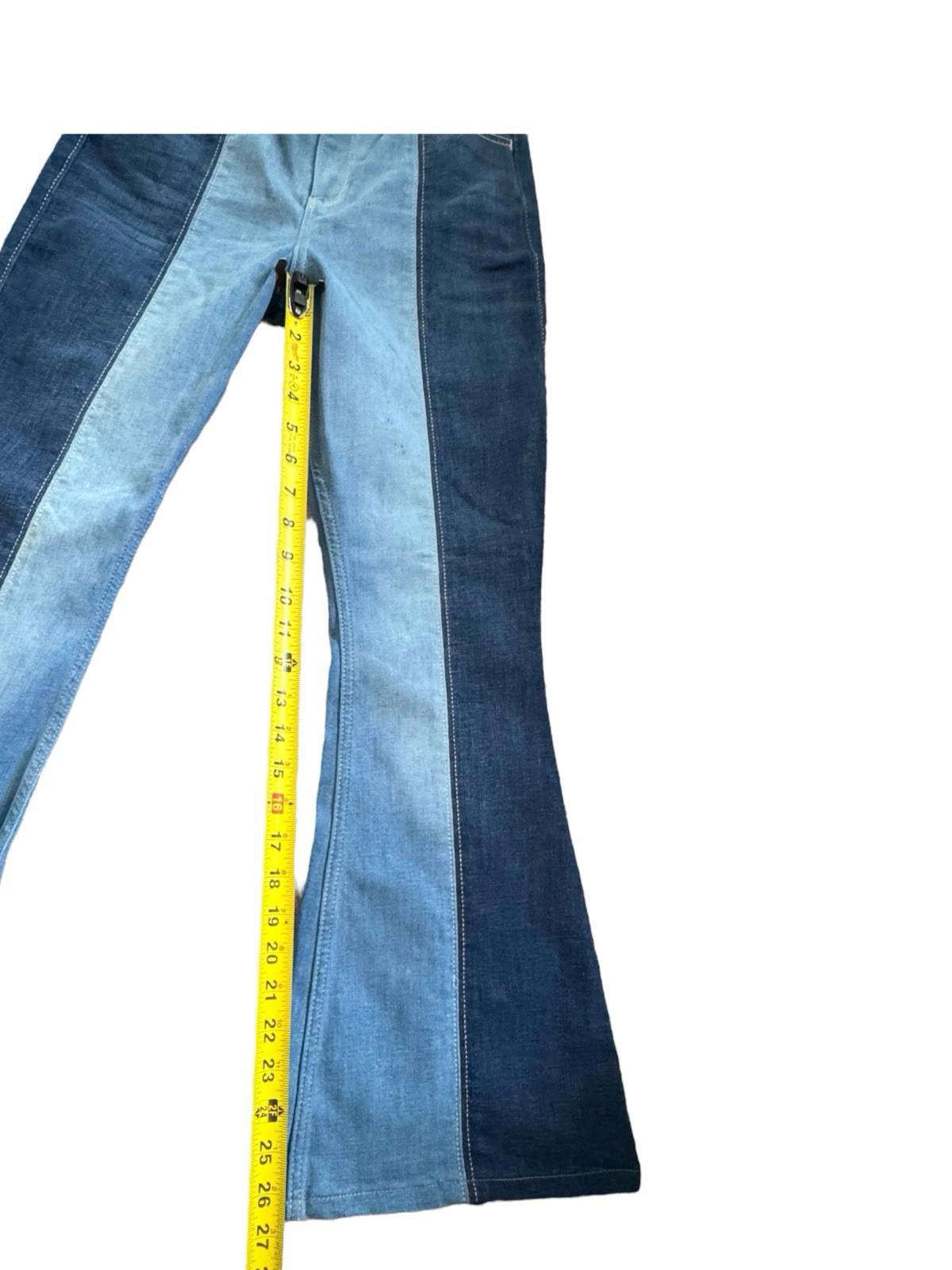 Hollister Two Tone Blue Bell Bottom Curvy High Rise Vintage Flair Leg Jeans 28