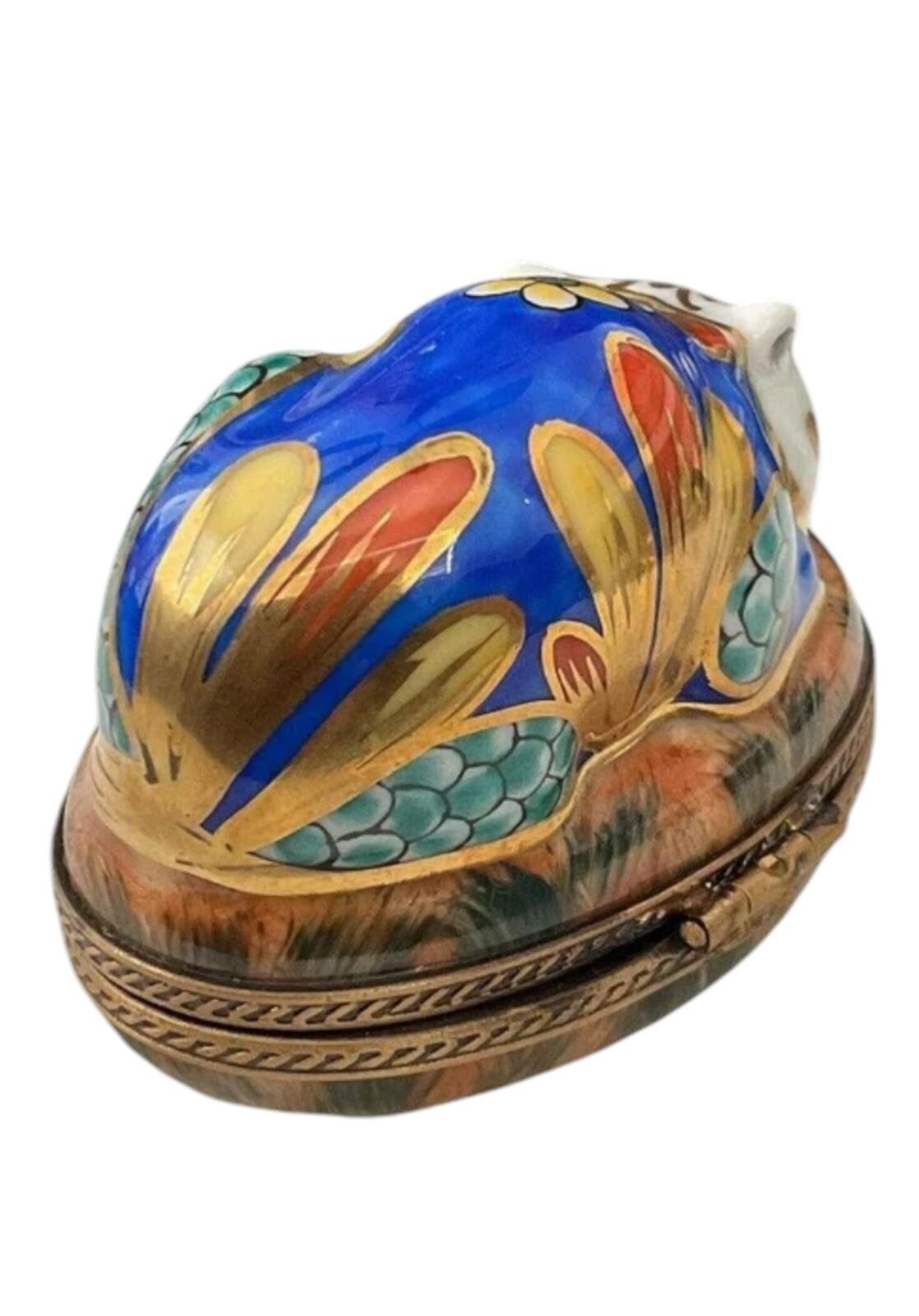 Limoges France Peint Main Sleeping Cat Trinket Box Chamart Exclusive