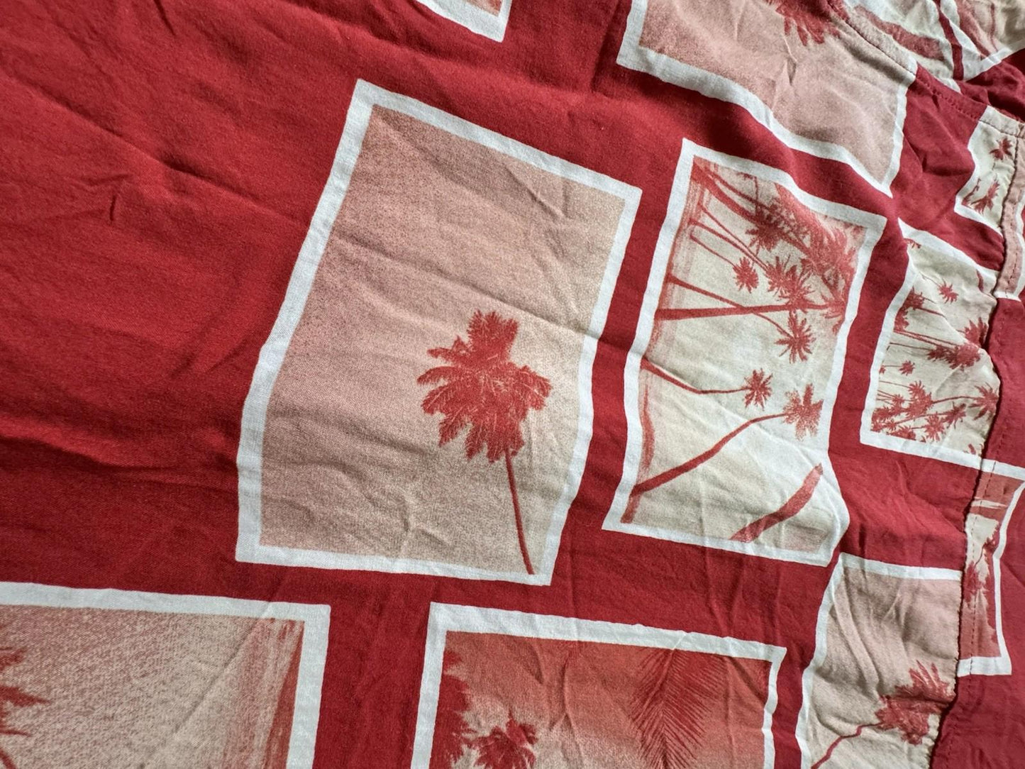 Goodfellow and Co Hawaiian Shirt Size Small Red Palm Trees