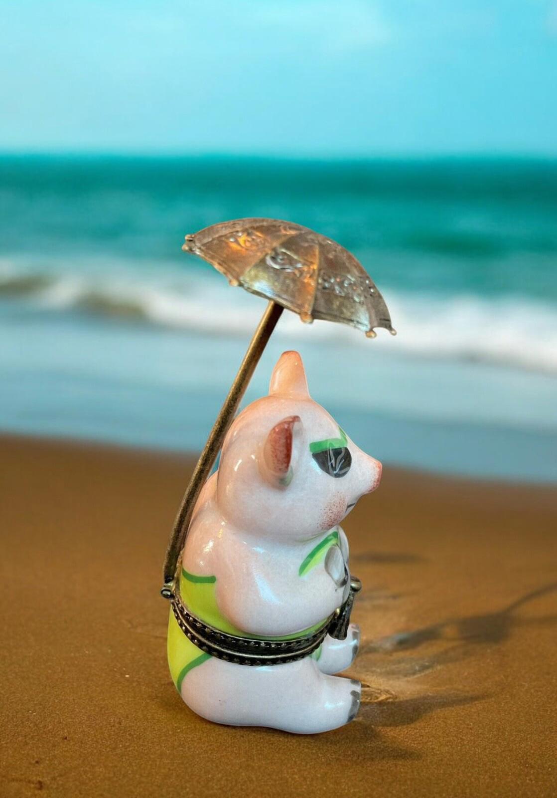 Limoges France Peint Mein Signed Piggy Pig On Beach Under Umbrella Trinket Box