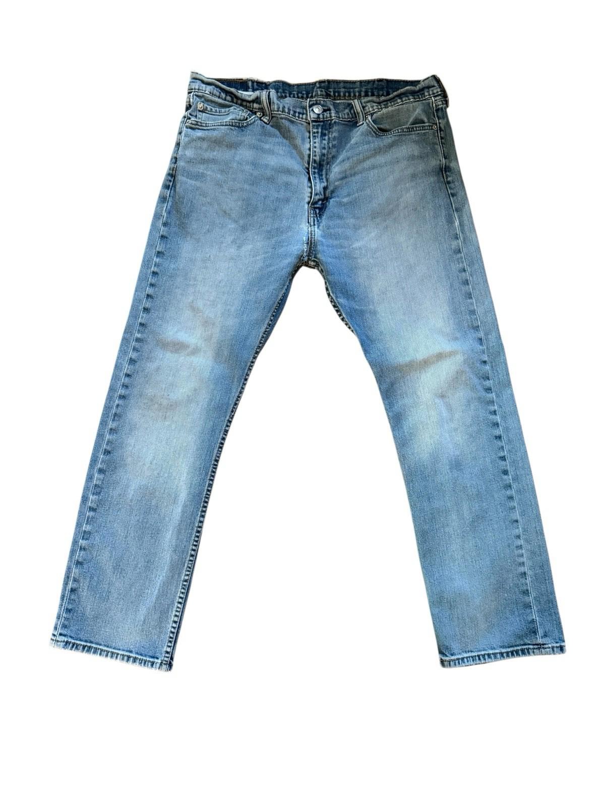 Levis 513 Blue Jeans Size 38 x 30 Denim Well Worn And Soft With Tear