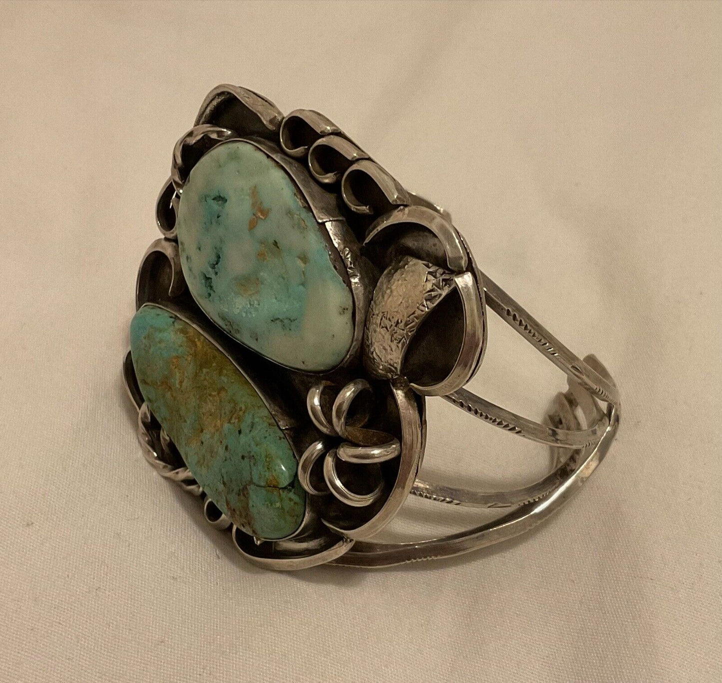 1920s Native American Turquoise Mntn Bird's Eye Sterling Silver Cuff Bracelet