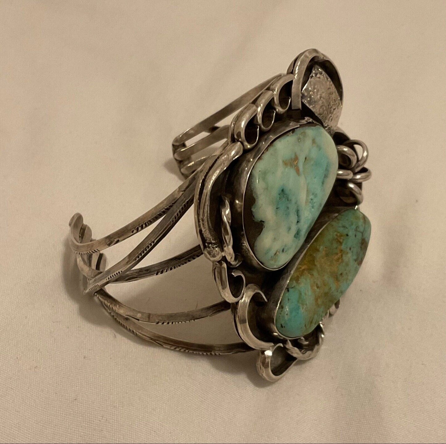 1920s Native American Turquoise Mntn Bird's Eye Sterling Silver Cuff Bracelet