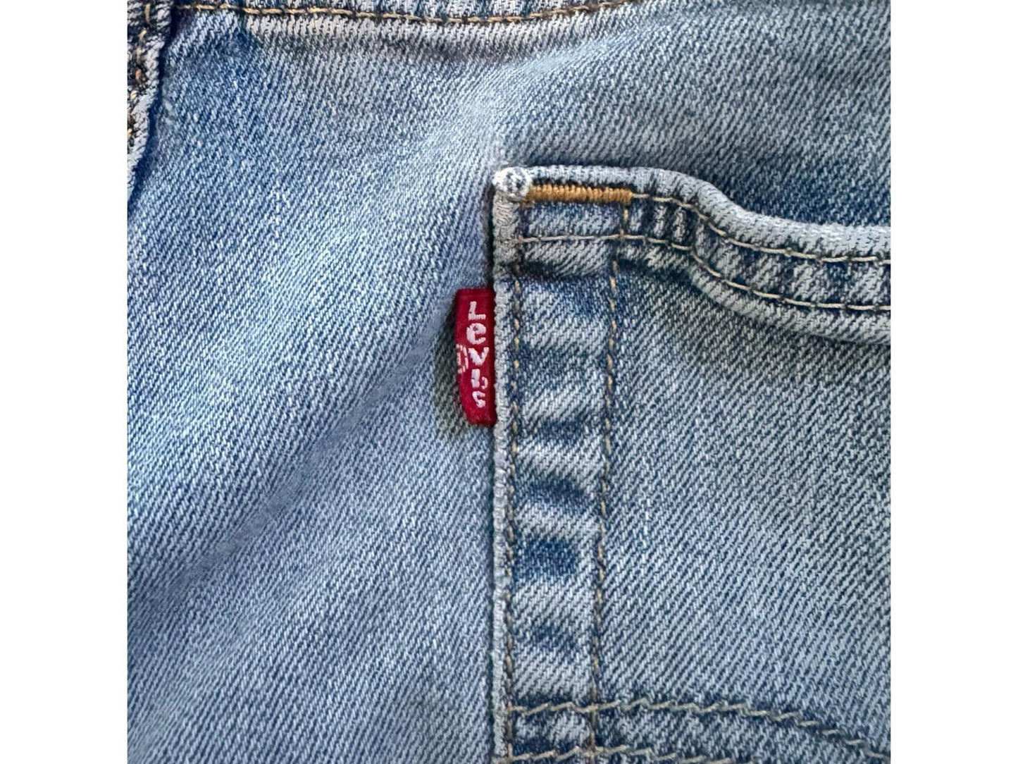 Levis 513 Blue Jeans Size 38 x 30 Denim Well Worn And Soft With Tear