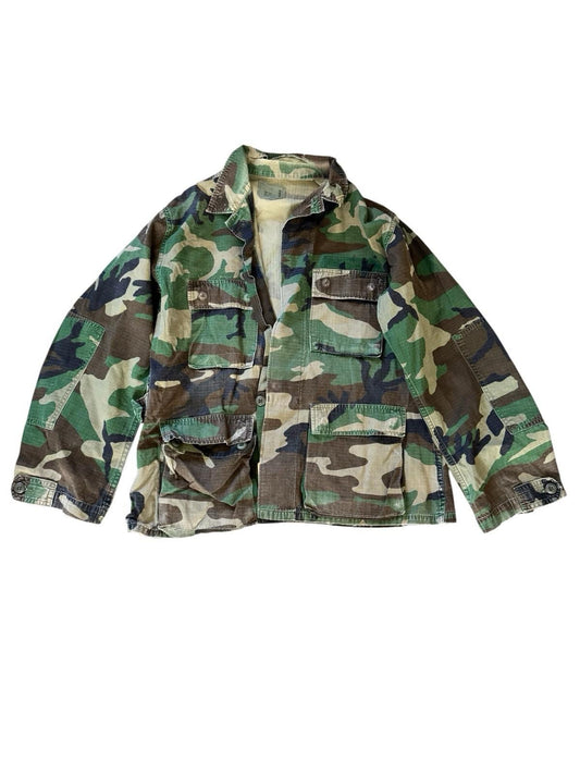 Vintage 1992-dated US Army Jungle Camouflage Fatigue Jacket Medium Named