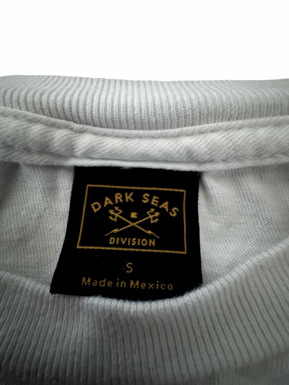 Dark Seas Devil and The Deep Blue Sea T-Shirt Shirt Tee T Size Small
