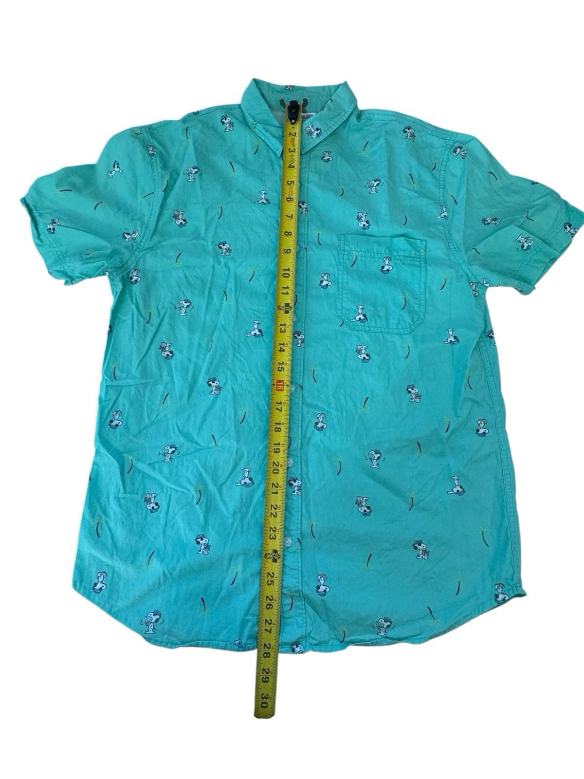 Peanuts Snoopy Sailing Boating Button Front Mens Medium