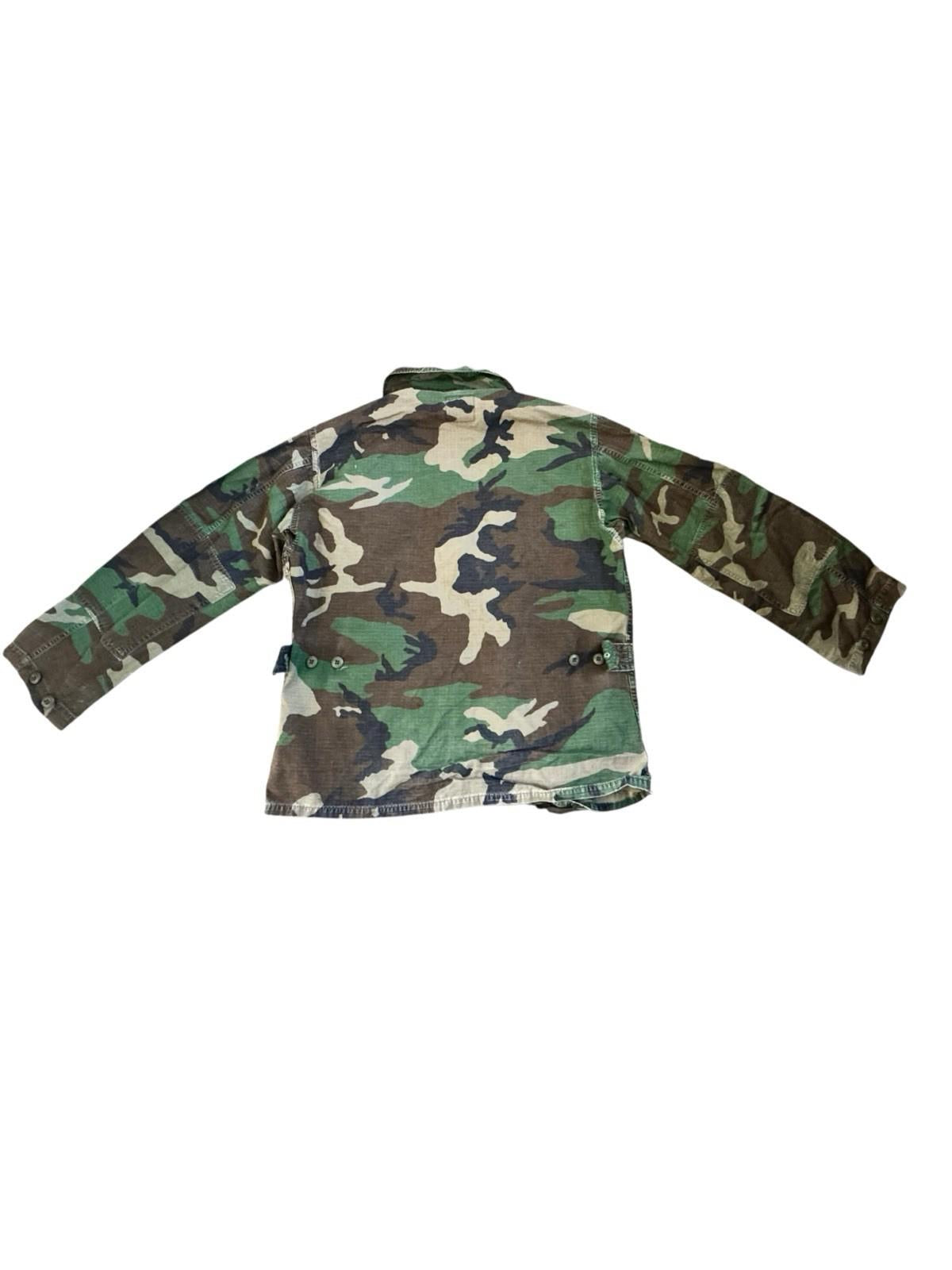 Vintage 1992-dated US Army Jungle Camouflage Fatigue Jacket Medium Named