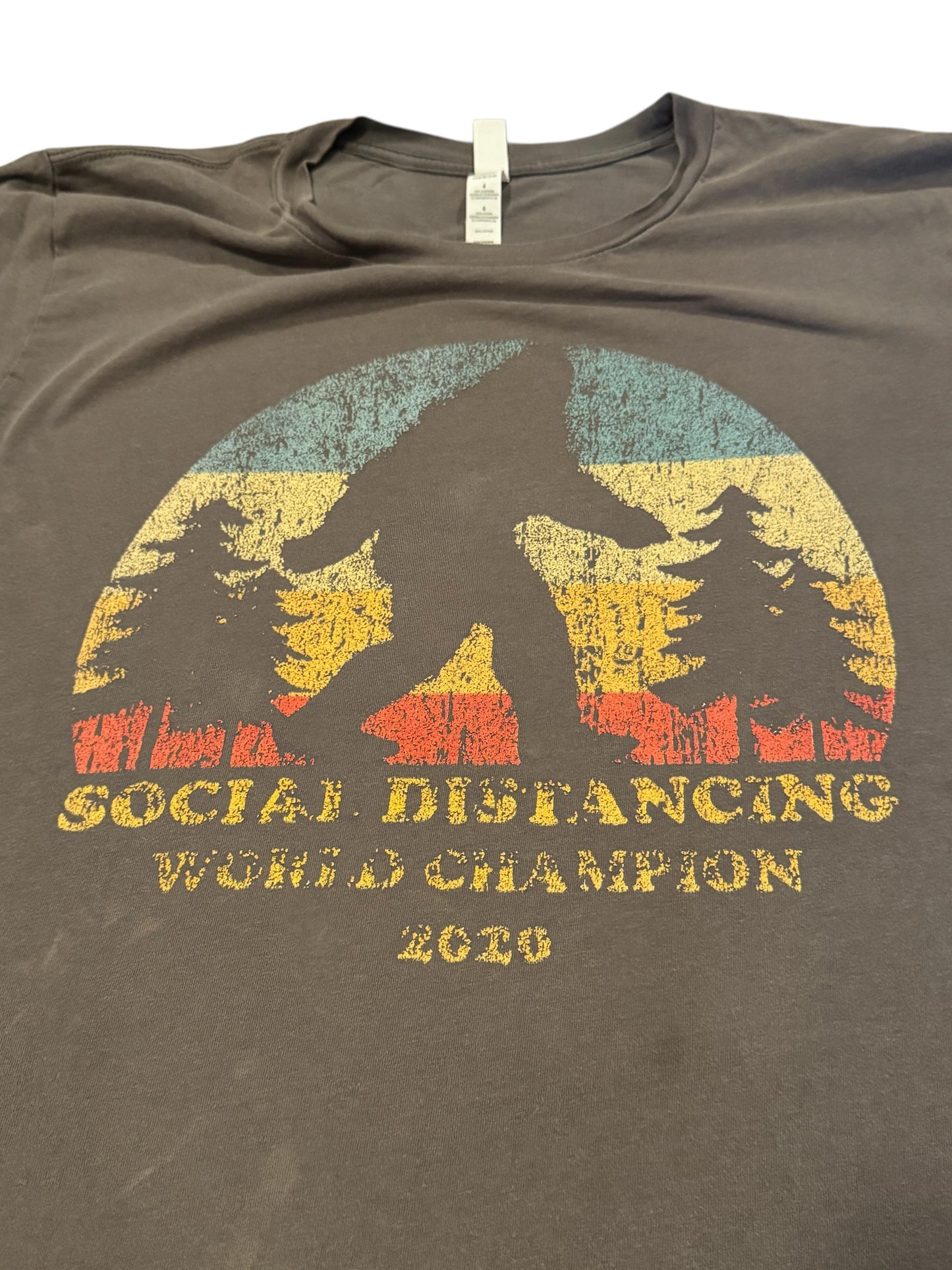 Social Distancing World Champion Bigfoot T Shirt Size Large