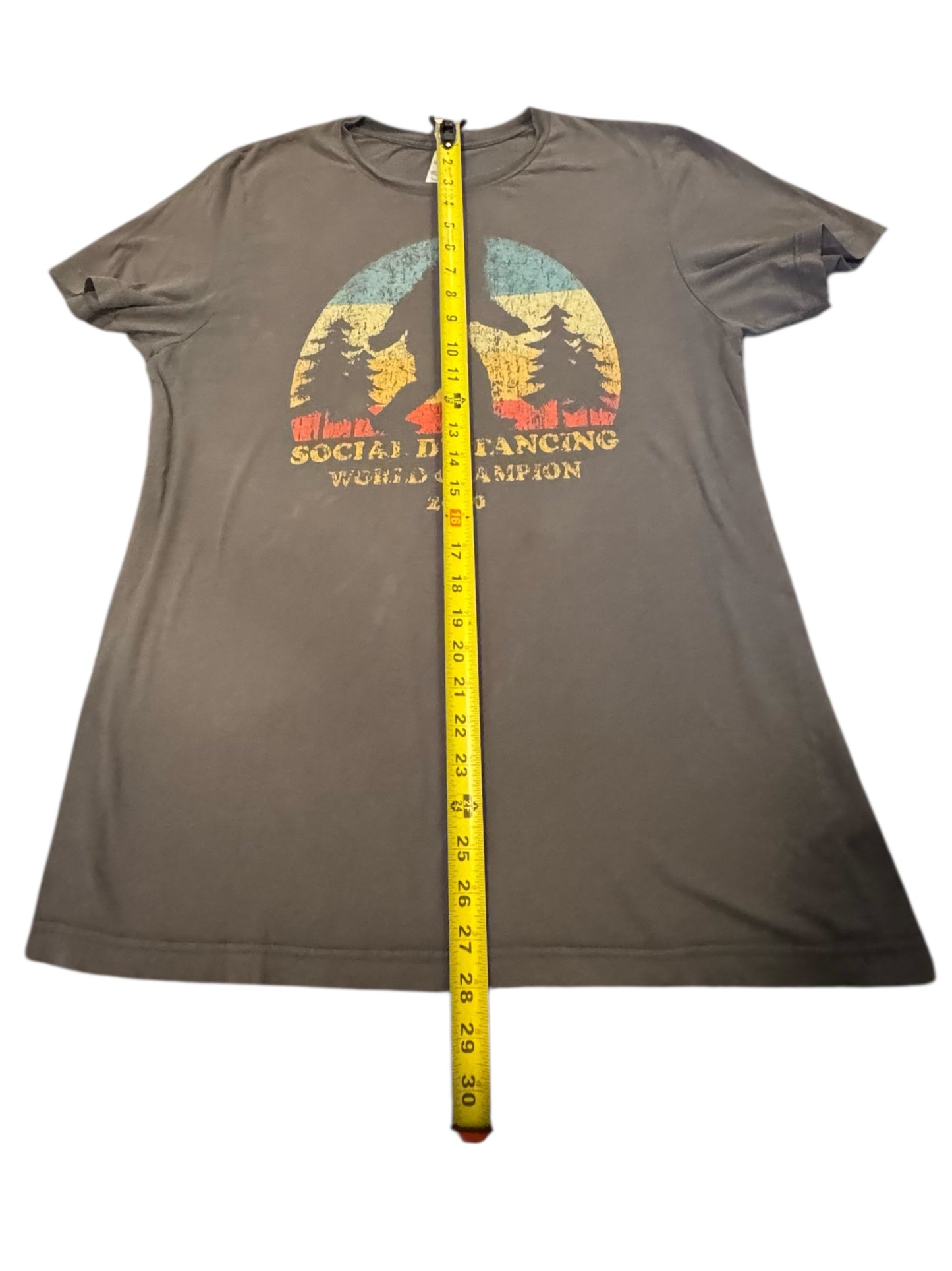 Social Distancing World Champion Bigfoot T Shirt Size Large