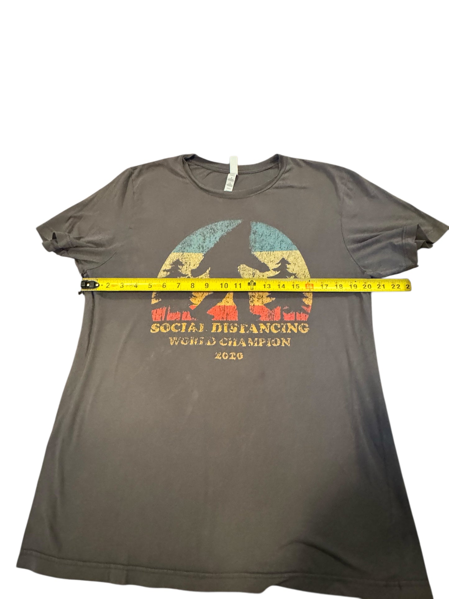 Social Distancing World Champion Bigfoot T Shirt Size Large