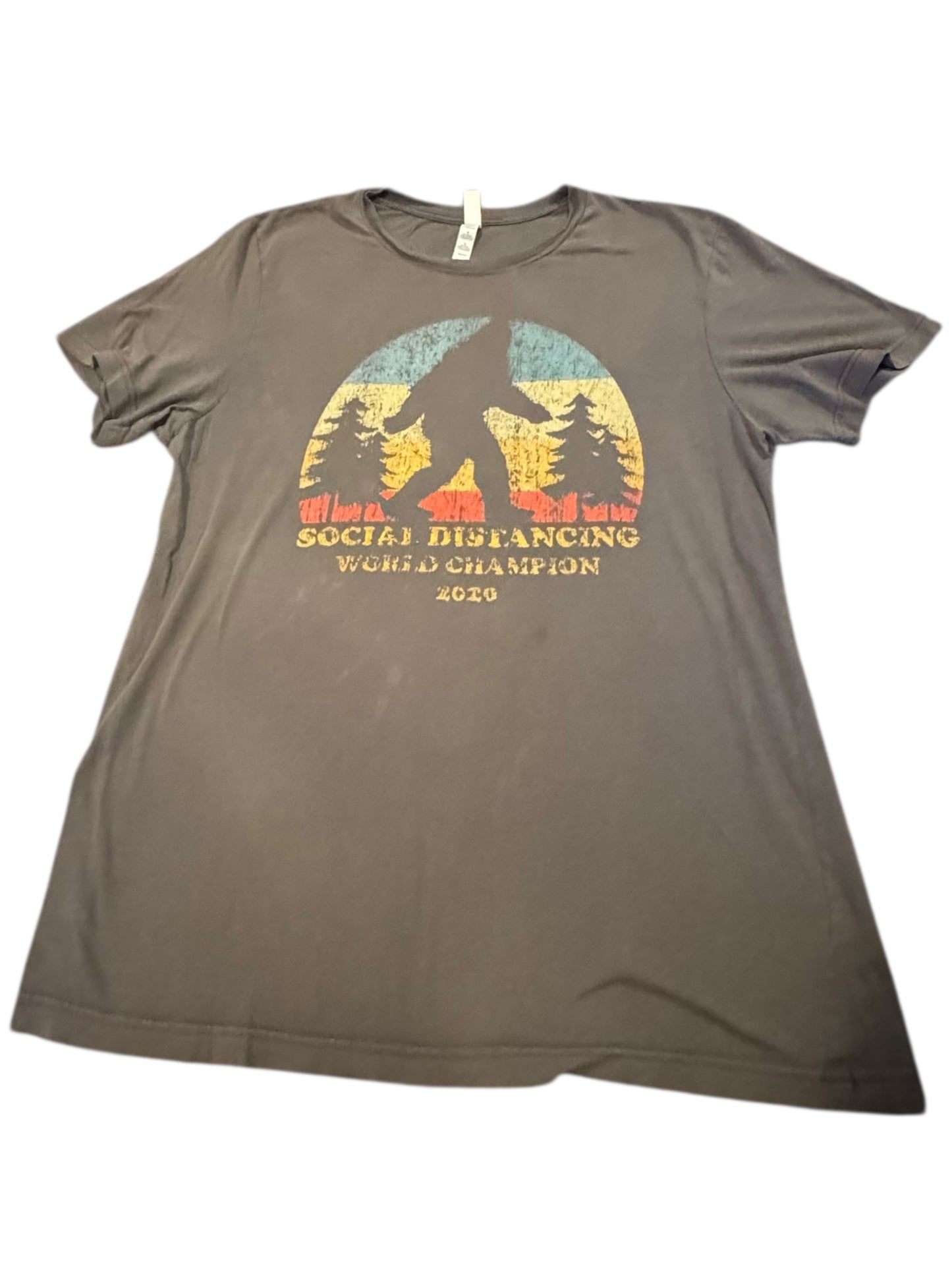 Social Distancing World Champion Bigfoot T Shirt Size Large
