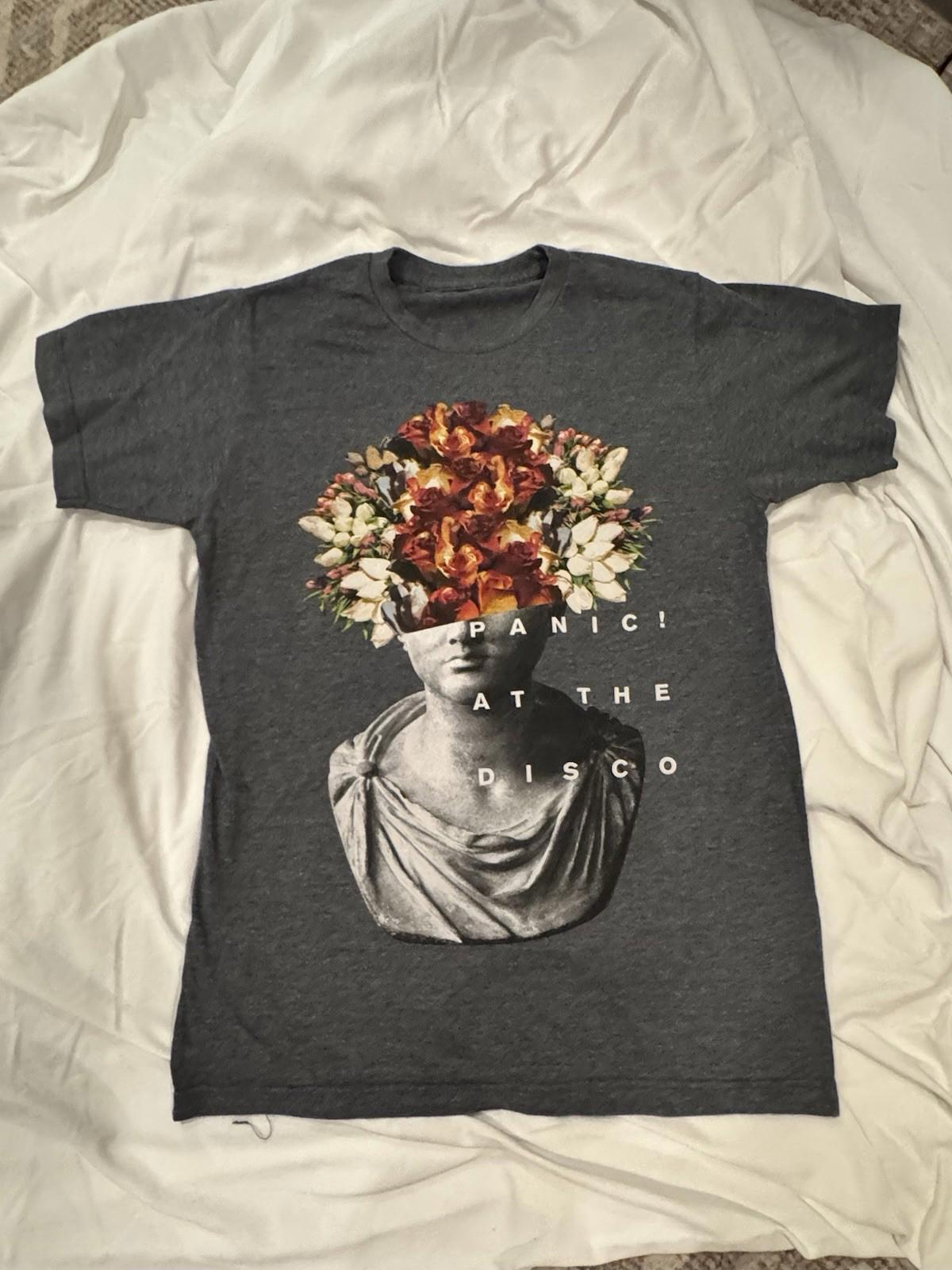 Vintage Y2K Panic At The Disco Band Tee Shirt Black Size Small