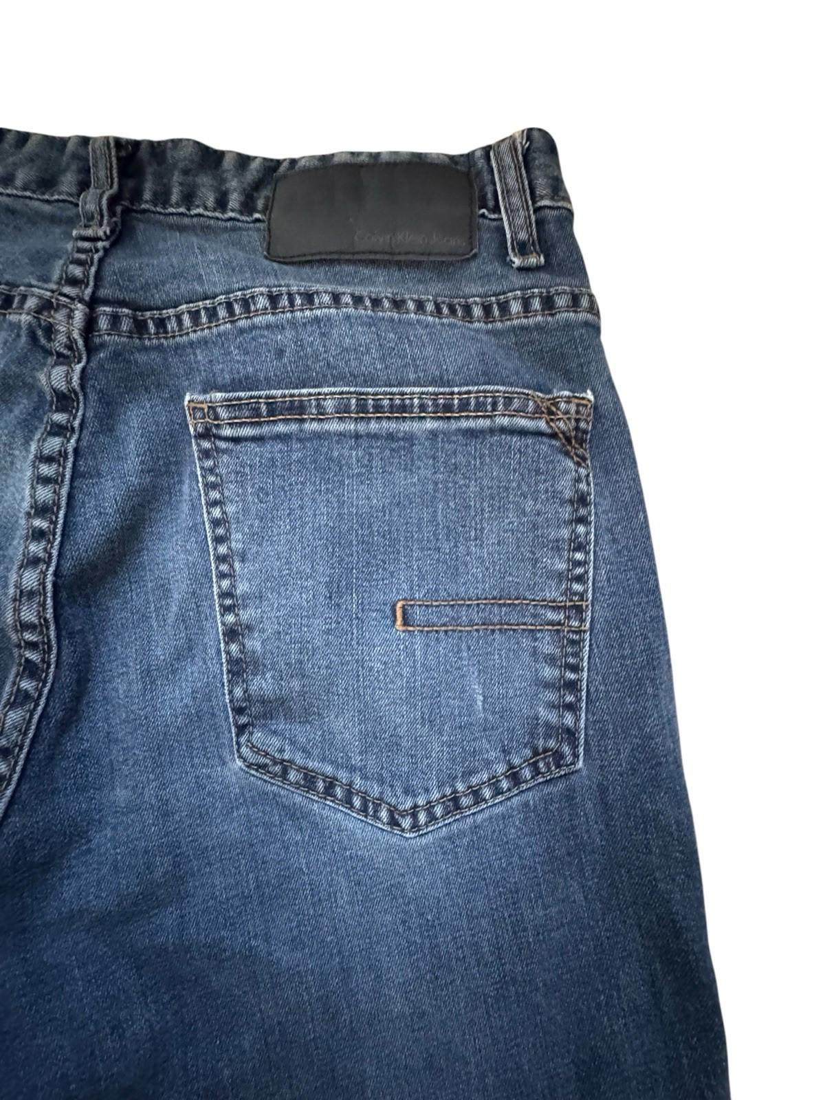 Calvin Klein Size 30X30 Mens Straight Cut Cotton Blue Denim Logo Jeans