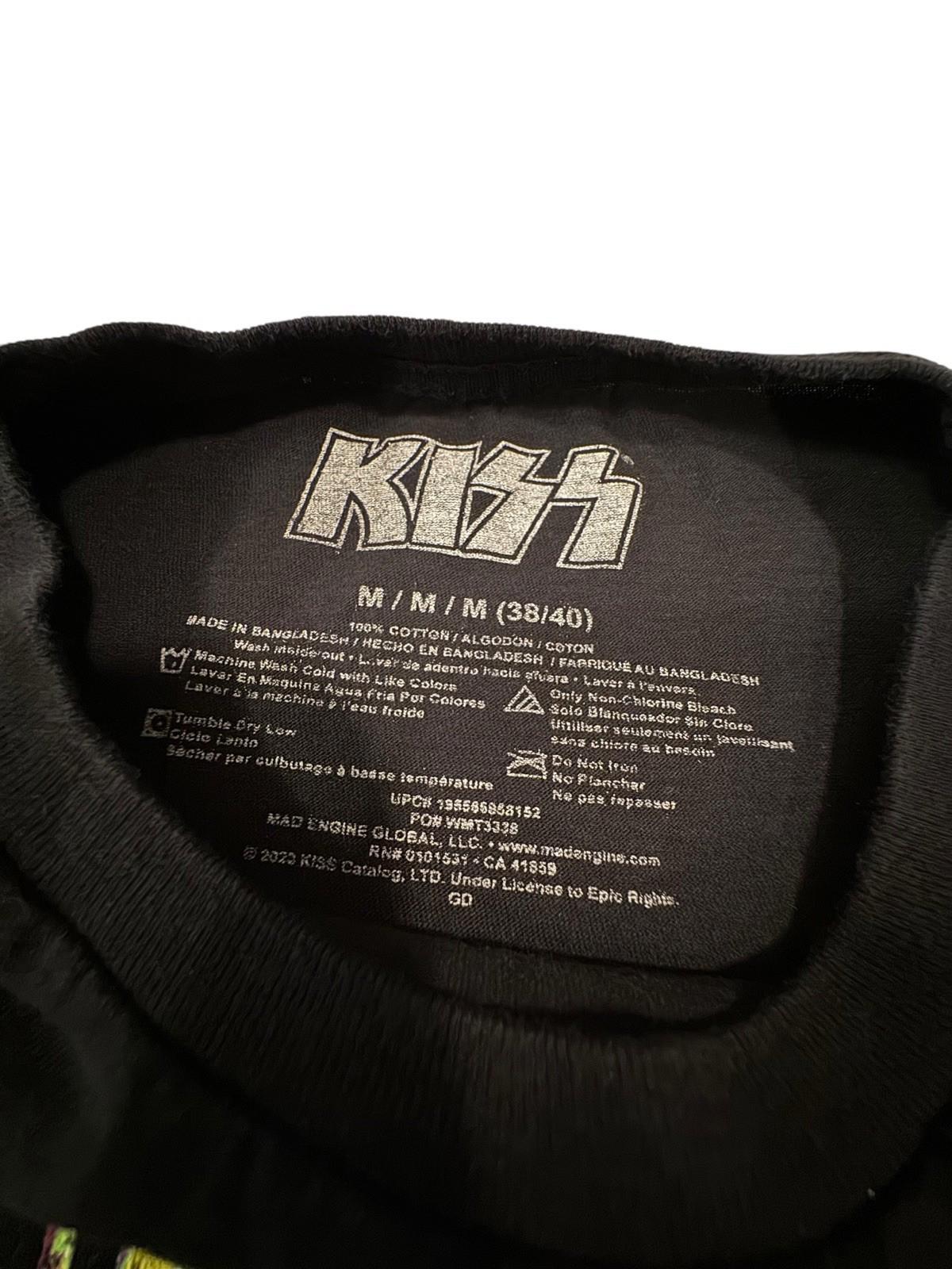 KISS Rock Music Tshirt T-Shirt Tee Shirt Mens M Rock-N-Roll Psychedelic Colors