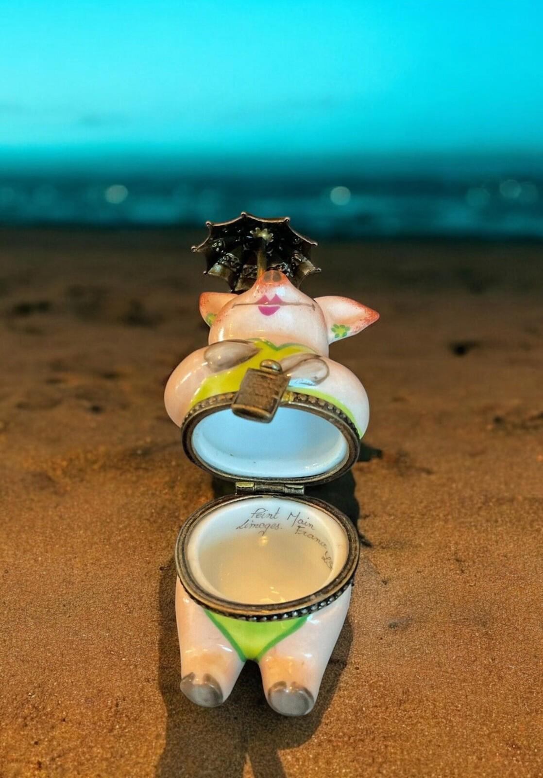 Limoges France Peint Mein Signed Piggy Pig On Beach Under Umbrella Trinket Box