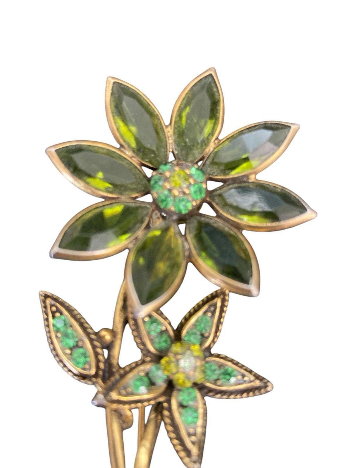 Hollycraft Green Glass Sunflower Daisy Floral Flower Pin Brooch