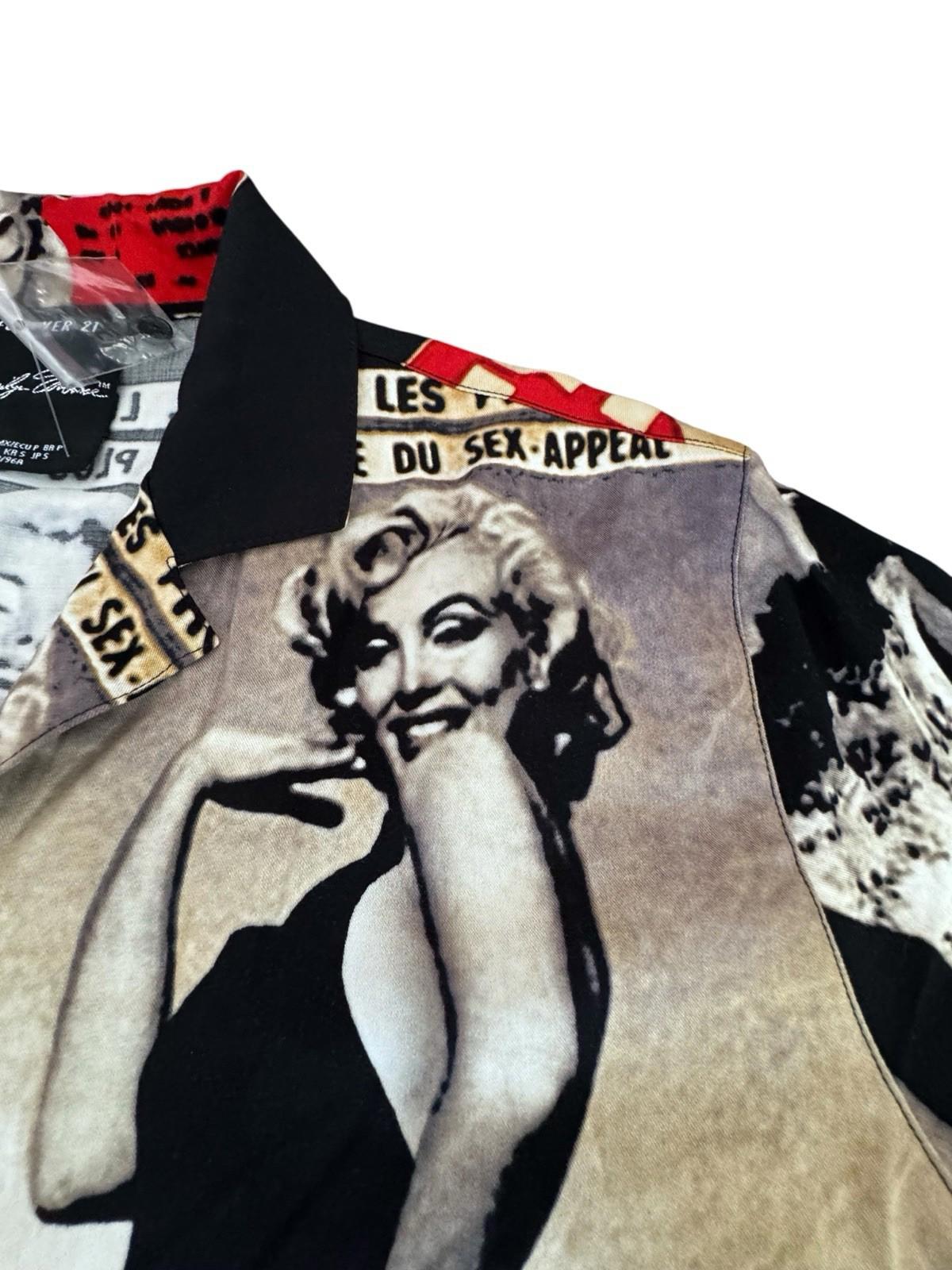 Forever 21 X Marilyn Monroe Mens Small Button Up Down Short Sleeve Shirt BNWT